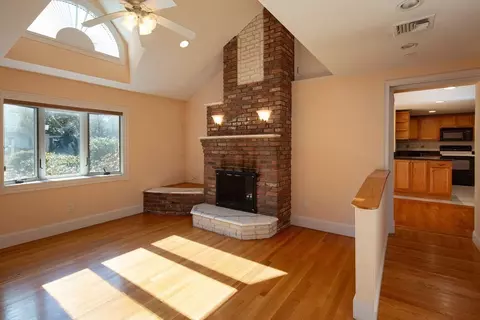 51 Wethersfield Rd, Natick, MA 01760 photo 5