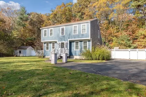 9 Seneca Ln, Plymouth, MA 02360