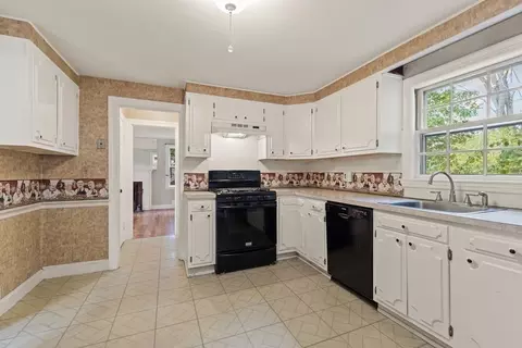 25 Endicott St, Dedham, MA 02026 photo 14
