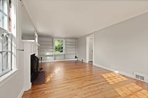 25 Endicott St, Dedham, MA 02026 photo 5