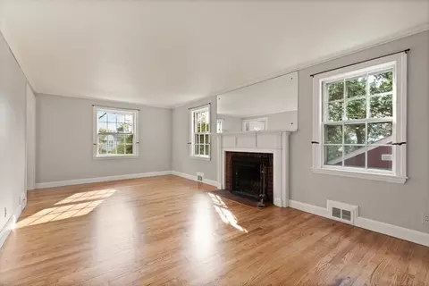 25 Endicott St, Dedham, MA 02026 photo 10
