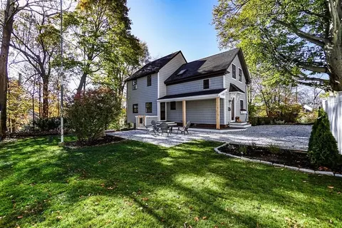 72 Mount Vernon St, Reading, MA 01867 photo 32