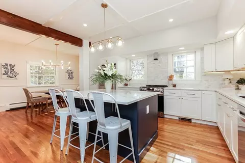 72 Mount Vernon St, Reading, MA 01867 photo 5