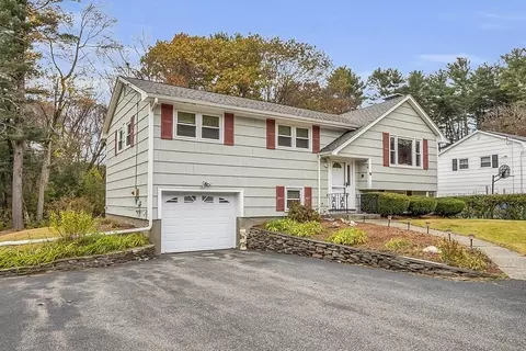 18 Evergreen Ave, Burlington, MA 01803
