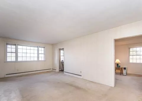 95 Upton Rd, Waltham, MA 02452 photo 11