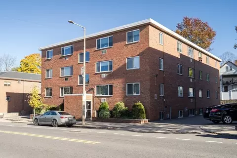 354 Market St #4, Brighton, MA 02135