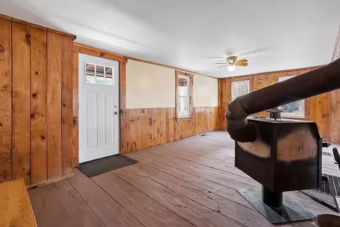 5 North St, Erving, MA 01344 photo 7