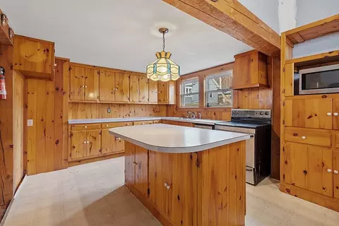 5 North St, Erving, MA 01344 photo 13