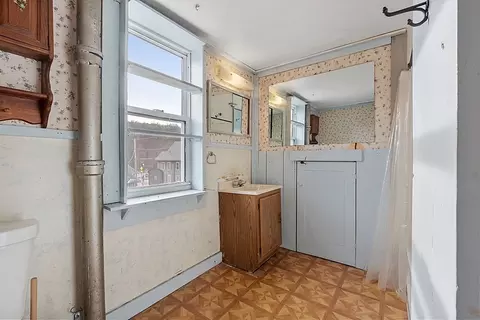 5 North St, Erving, MA 01344 photo 30