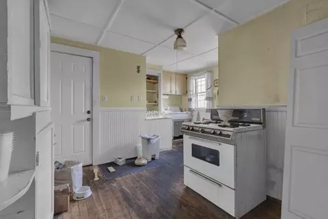 6 Pratt Ave, Beverly, MA 01915 photo 9