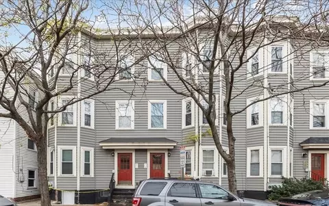 305 Elm St #1, Cambridge, MA 02139
