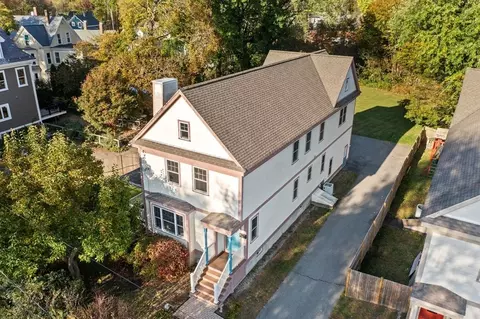 17 Brown St, Ipswich, MA 01938