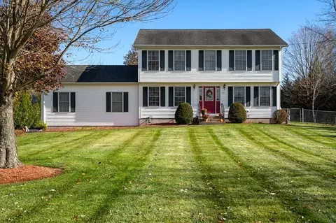 23 Strong Rd, Southampton, MA 01073