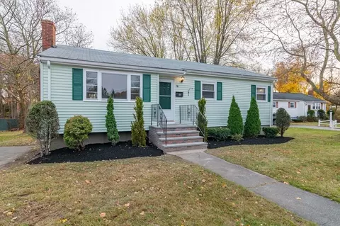 16 Brewster Rd, Randolph, MA 02368