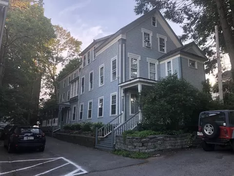1 Oxford Pl, Worcester, MA 01609