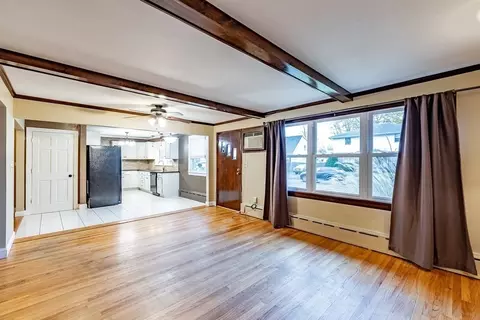 46 Lachine St, Chicopee, MA 01020 photo 9