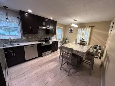 45 4th St, Worcester, MA 01602 photo 8