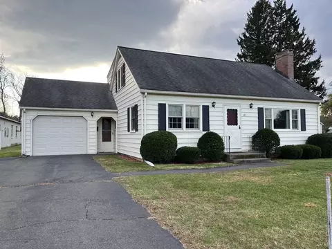 142 W Silver St, Westfield, MA 01085