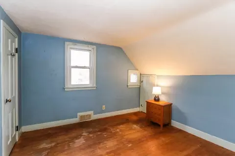 8 Maxwell Pl, Springfield, MA 01118 photo 23