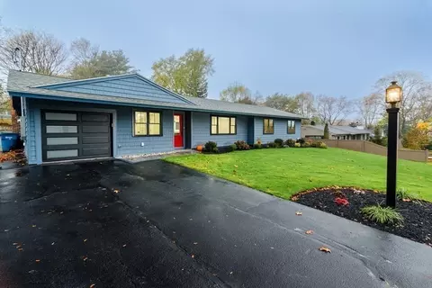 7 Ridge Hill Rd, Canton, MA 02021