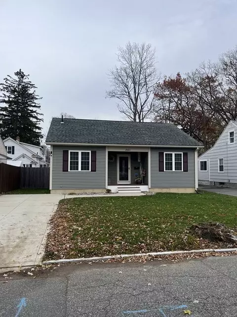 261 Connecticut Ave, Springfield, MA 01104