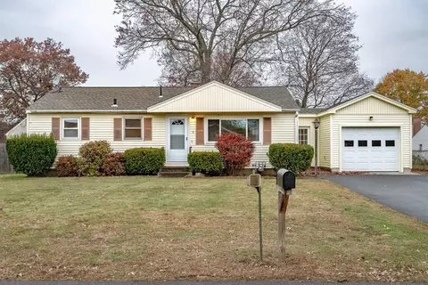 9 Carole Ave, Westfield, MA 01085