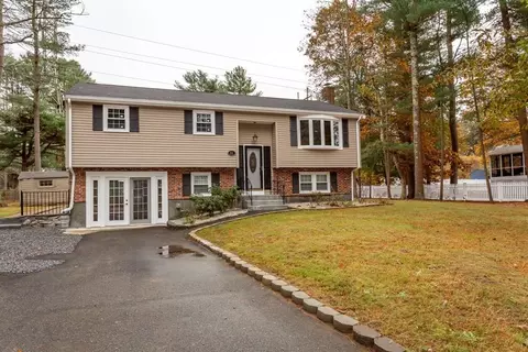 89 Elizabeth Dr, Raynham, MA 02767 photo 33