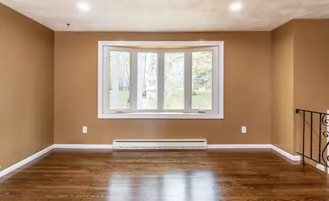 89 Elizabeth Dr, Raynham, MA 02767 photo 6