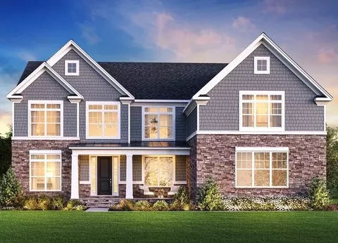 53 Chamberlain St, Hopkinton, MA 01748