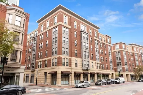 2 Rollins St #D205, Boston, MA 02118