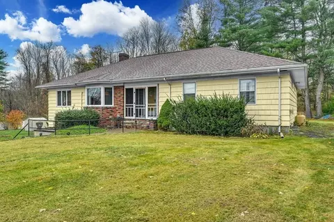 246 Thompson Rd, Webster, MA 01570 photo 2