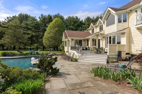 131 Oxbow Rd, Needham, MA 02492 photo 4