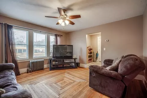 158 Goodwin St, Springfield, MA 01151 photo 14