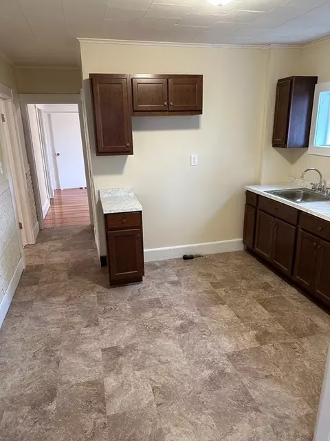 192 Leyfred Ter, Springfield, MA 01108 photo 7