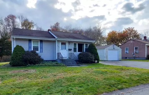 165 Beech Ave, Tiverton, RI 02878