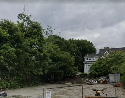 13 Northampton, Worcester, MA 01605