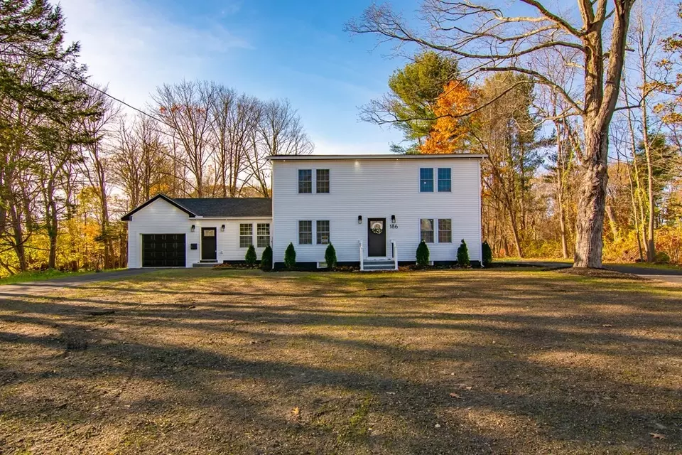 186 Elm St, Andover, MA 01810 41 Photos Movoto