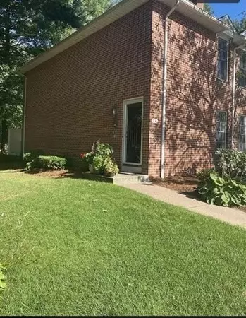 1 Mansion Woods Dr #A, Agawam, MA 01001