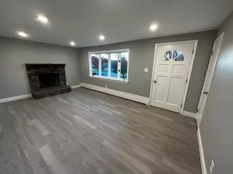 89 Gatewood Rd, Springfield, MA 01119 photo 8