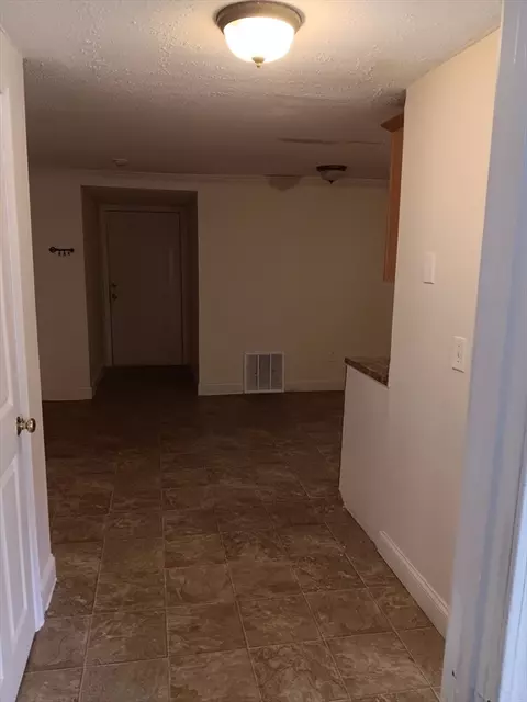 260 Fountain St #C8, Fall River, MA 02721 photo 12