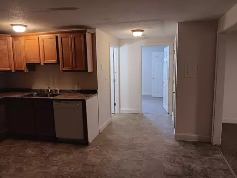 260 Fountain St #C8, Fall River, MA 02721 photo 4