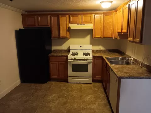 260 Fountain St #C8, Fall River, MA 02721 photo 2