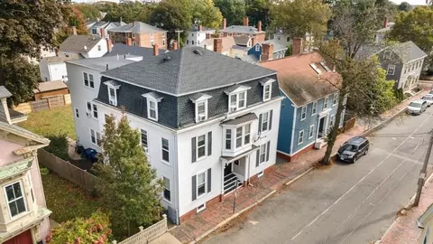 19-21 Pleasant St, Salem, MA 01970