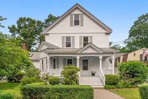 15 Camden Rd, Newton, MA 02466