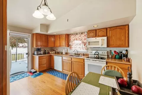 752 New Boston Rd, Fall River, MA 02720 photo 15