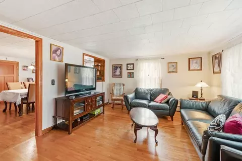 752 New Boston Rd, Fall River, MA 02720 photo 4