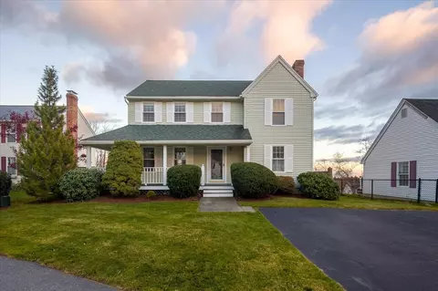 36 Foxmeadow Dr, Worcester, MA 01602