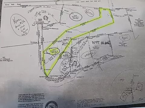 176 Station Rd, Barre, MA 01005