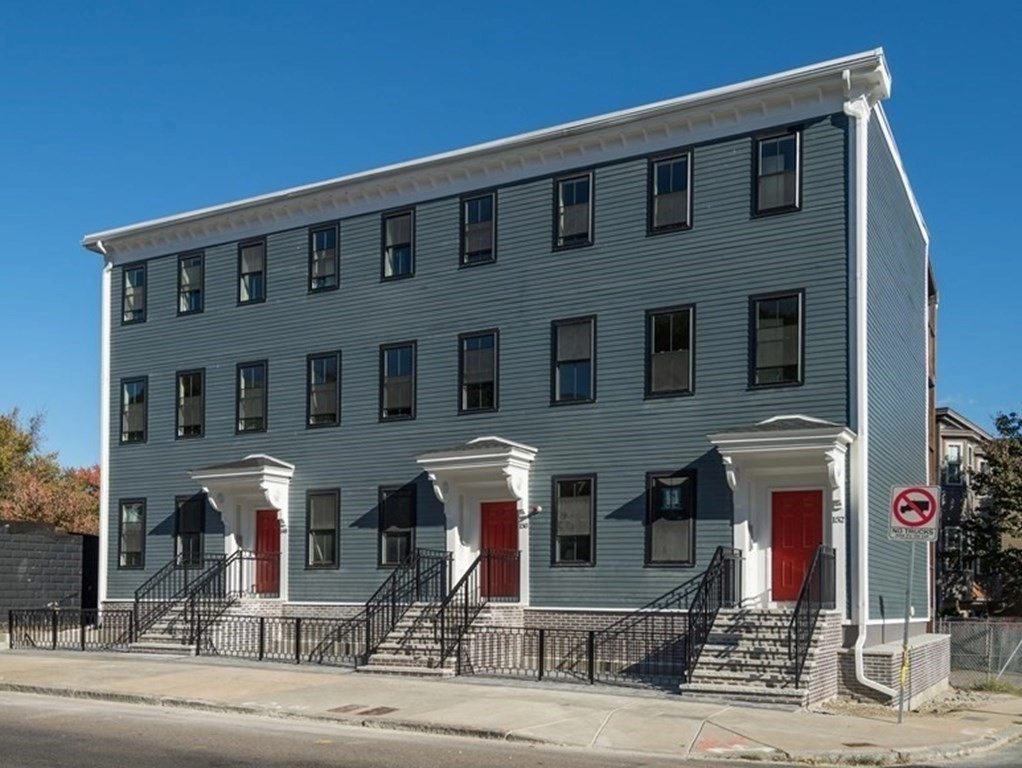 148-152 Pleasant St  