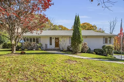 10 Deerhaven, Lincoln, MA 01773
